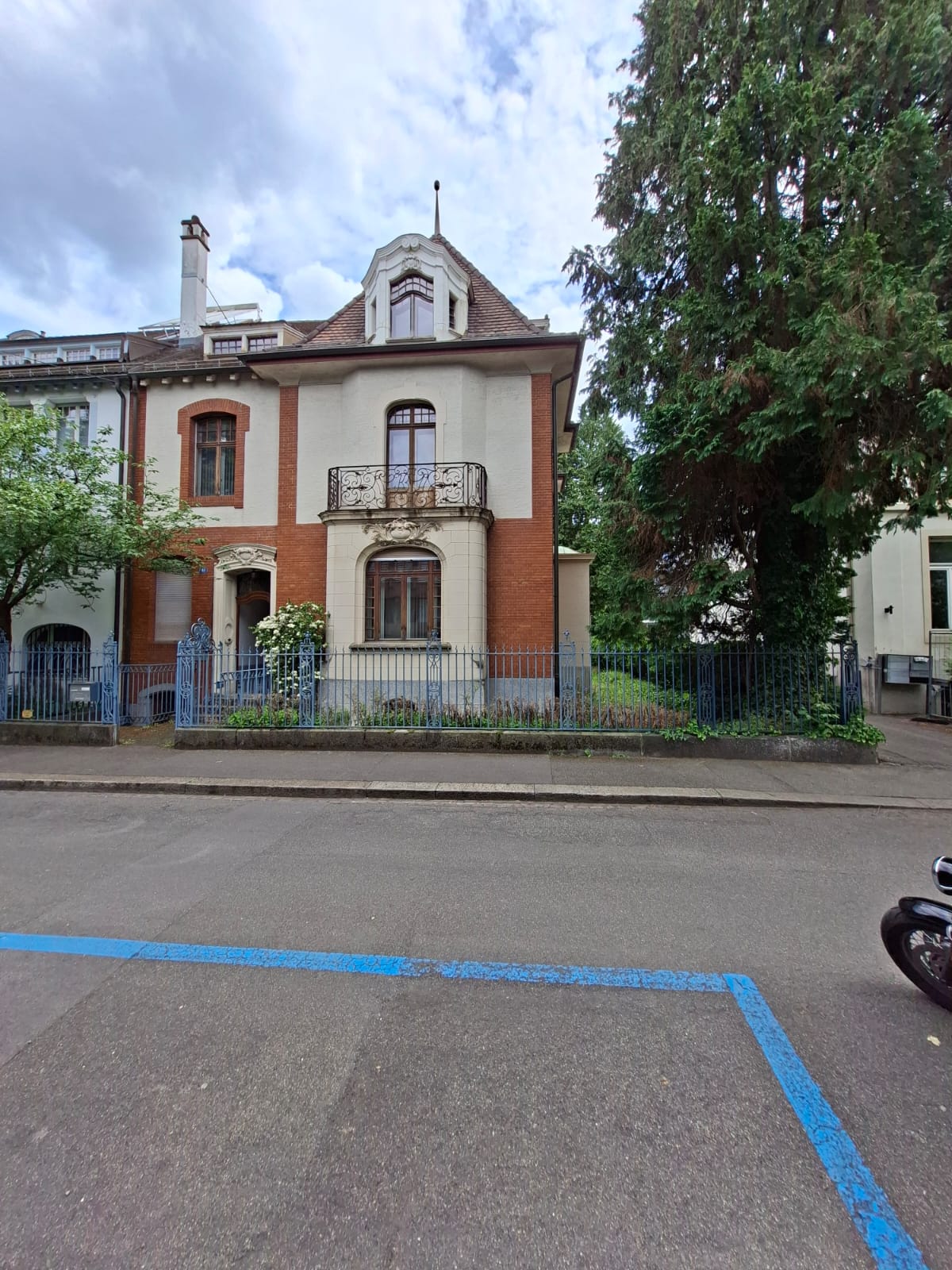 Unsere historische Villa in Basel
